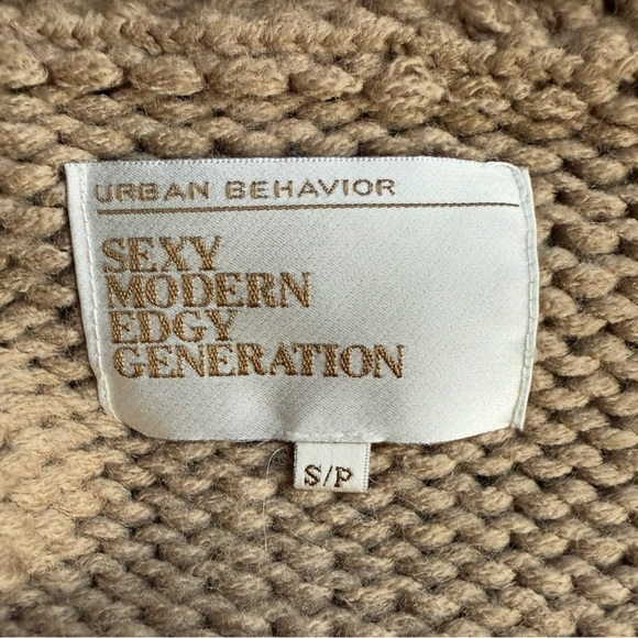 Urban Behavior Tan Knit Vest Size S Boho Cozy Casual Fall Winter Layering - Picture 3 of 9